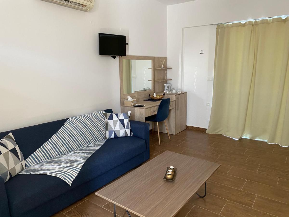 ארכאנגלוס Grande Blue Suites With Private Bay מראה חיצוני תמונה